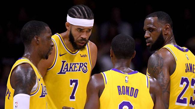 浮嶋敏：邝兆镭没出场是因为轮换；每场比赛我们都全力争胜（浮嶋敏：邝兆镭因轮换未出场，我们每场都力拼胜利）