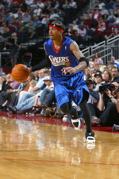 美记：国王GM迫切想要交易拉文，他认为球队失分多都怪拉文（美媒称国王GM急寻交易拉文，指球队失分居高皆因他）