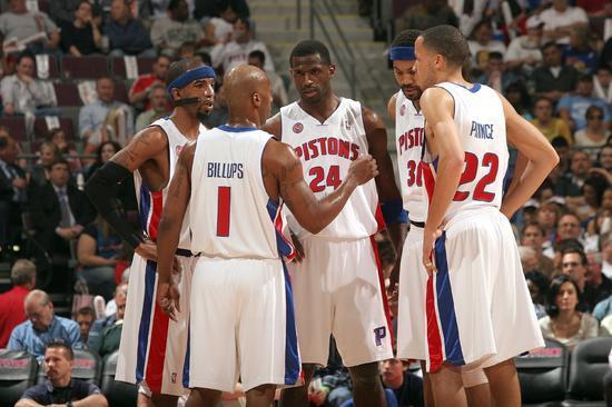 【头条】阿莱斯·奥帕特尔尼主场登顶环球马术冠军赛布拉格季后赛1.45米争时赛（【头条】阿莱斯·奥帕特尔尼主场加冕，夺得环球马术冠军赛布拉格季后赛1.45米计时赛冠军）