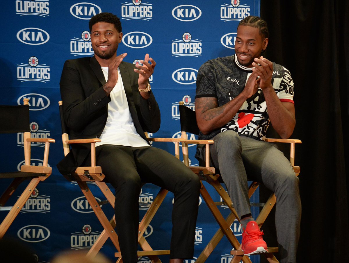 西甲：皇马客场2-2战平比利亚雷亚尔（西甲：皇马客场与比利亚雷亚尔2-2握手言和）