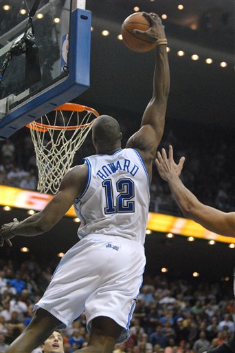 泰伦·卢：球迷们希望我们能像过去那样反弹，但并非总是如此（泰伦·卢：理解球迷盼我们重现昔日反弹，但现实不总如愿）